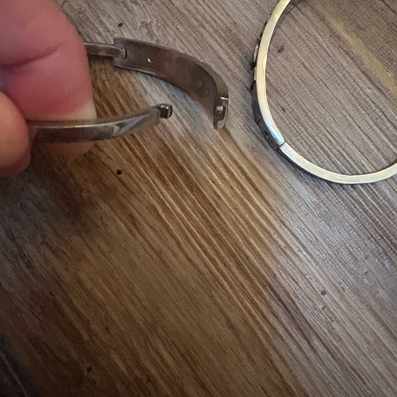 Metal Bangles Set - Picture 4 of 5